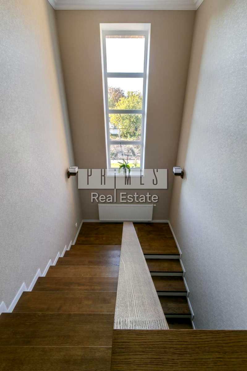 1871318890471093