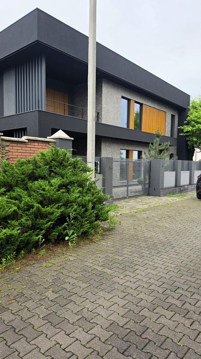 1871319791371140