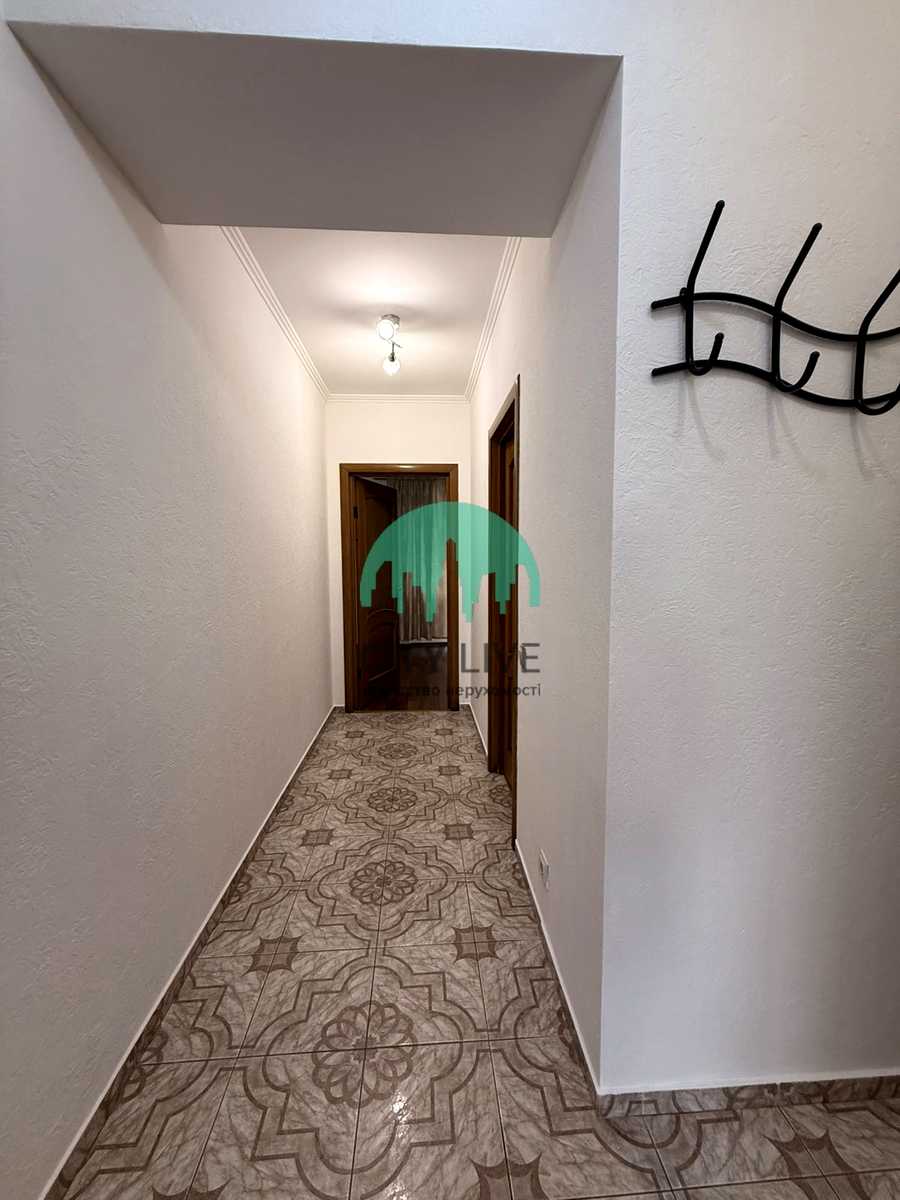 1871323323467385