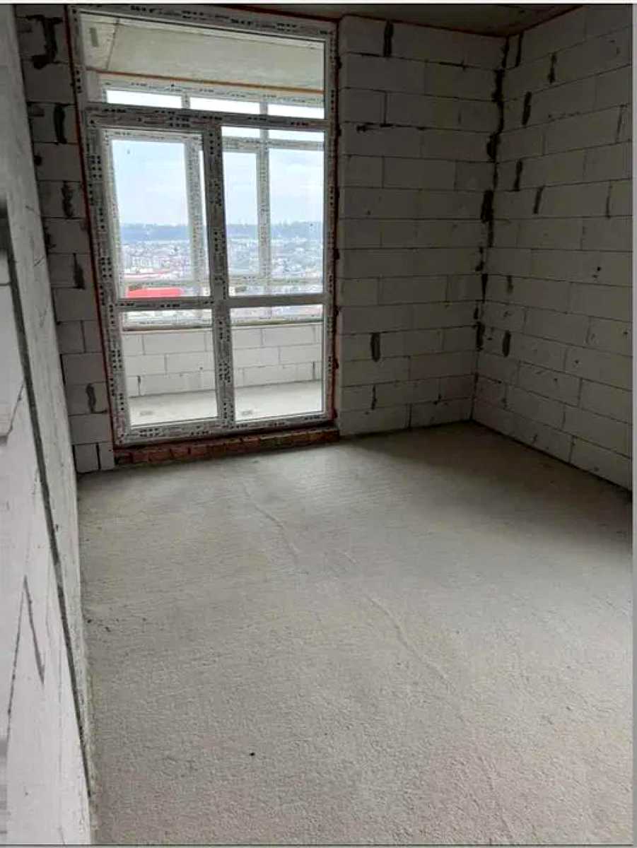1871324877052317
