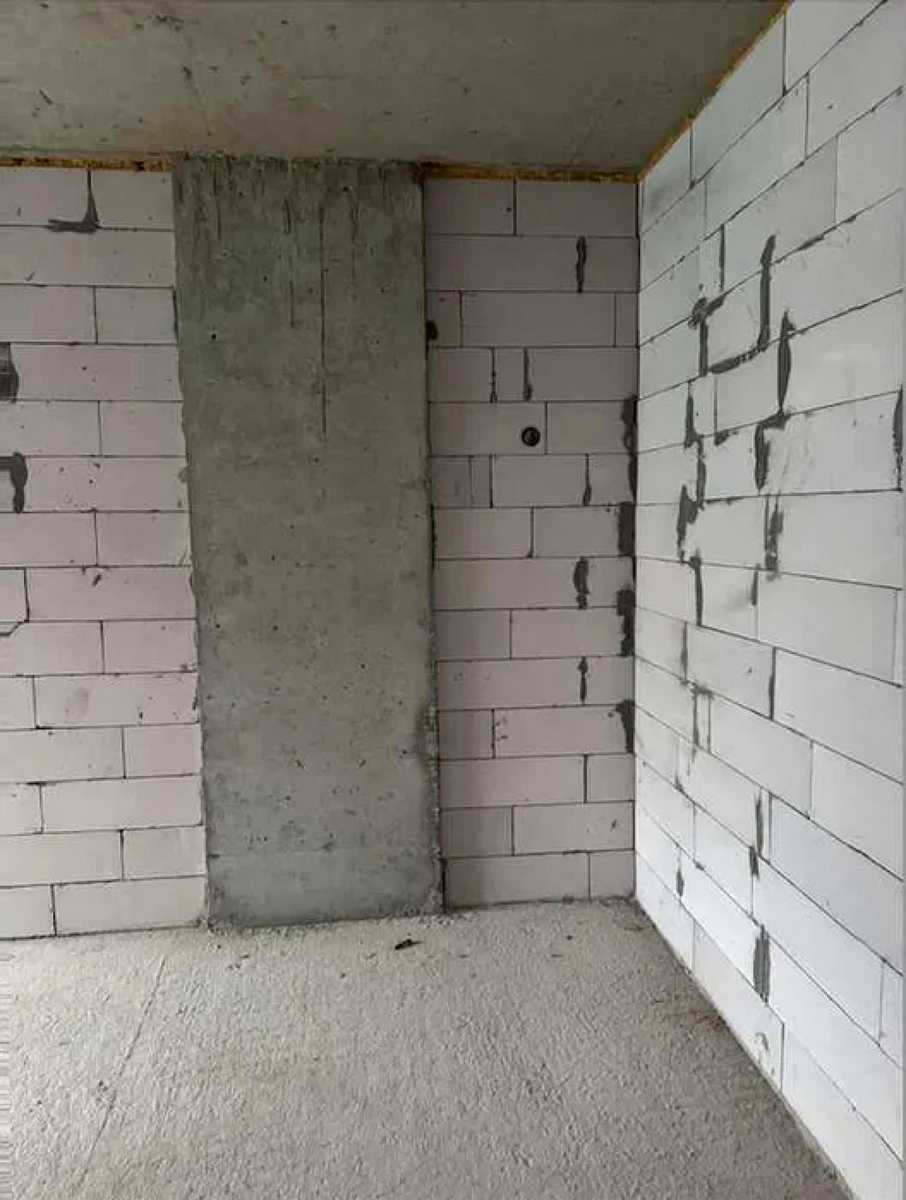 1871324882468733