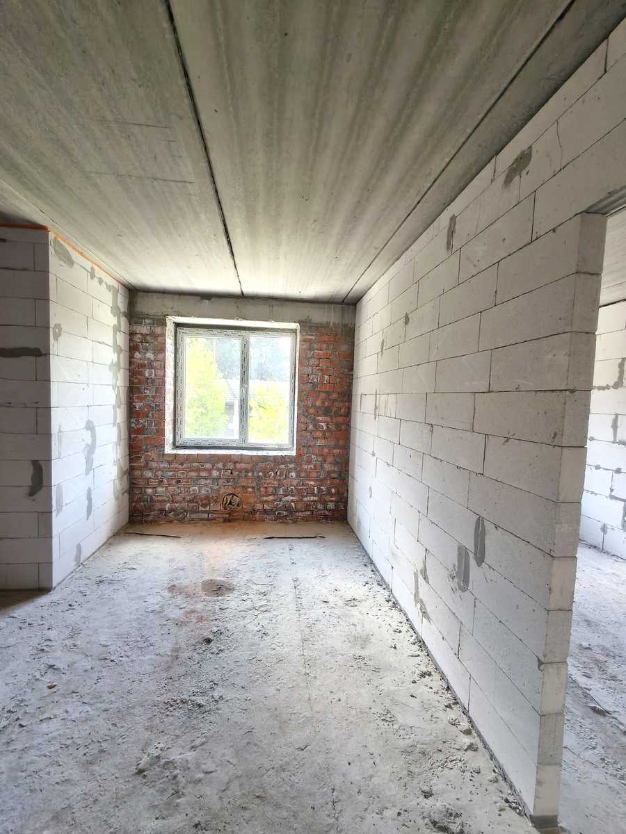1871325380102564