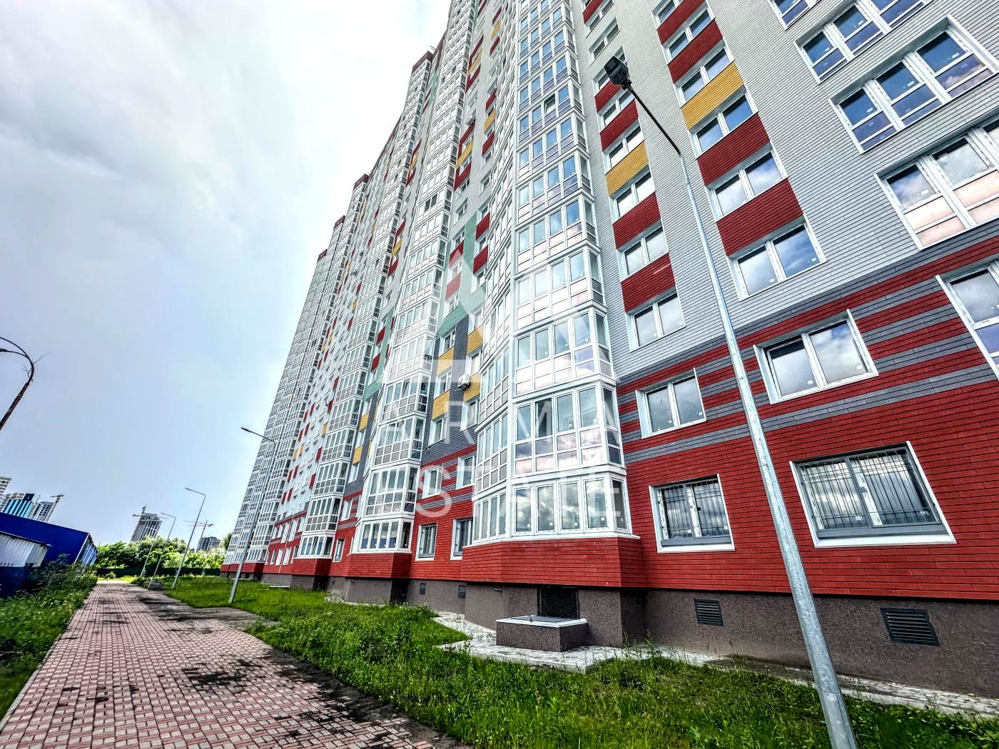 1871333872366517