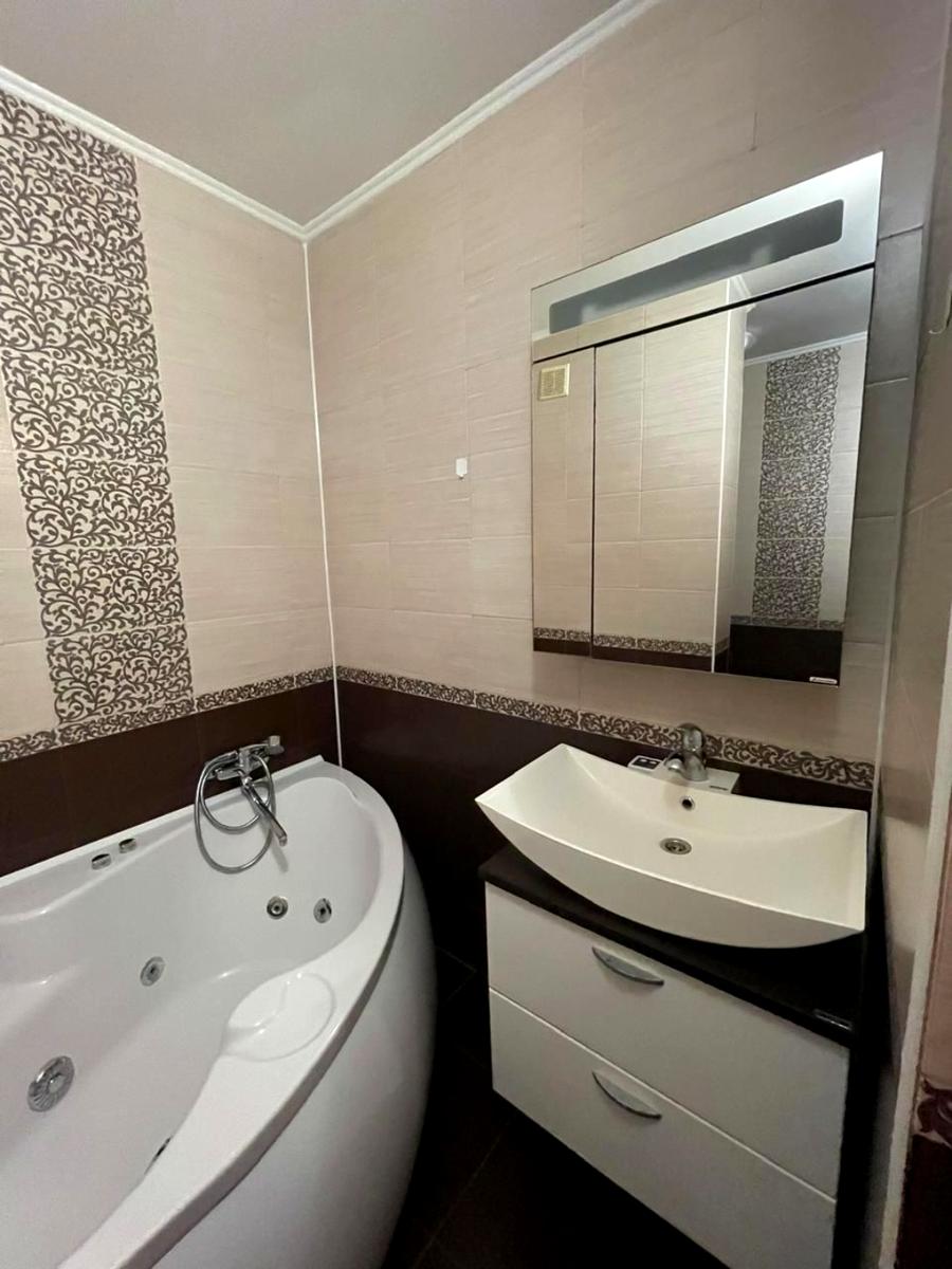1871339187314055