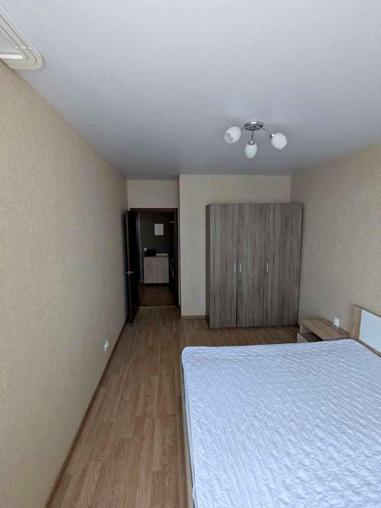 1871347055842903