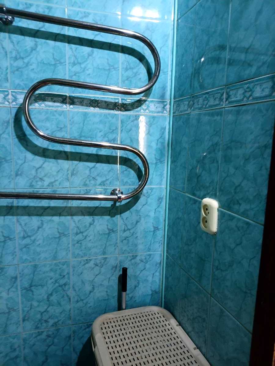 1871356083853599