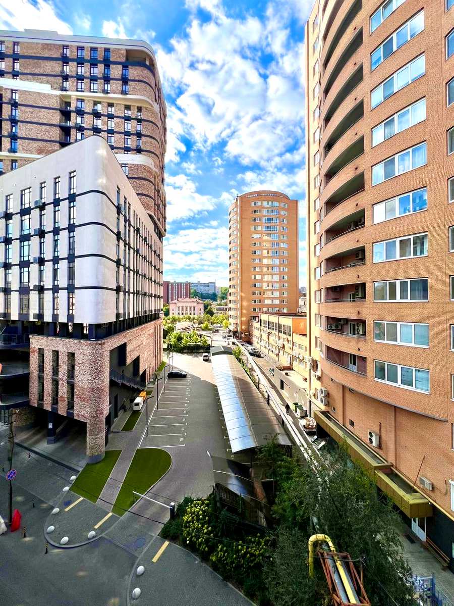 1871393012593648