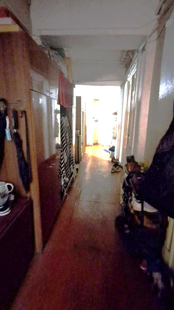 1871398979409821