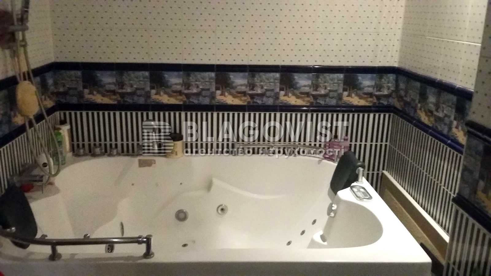 1871401112609577