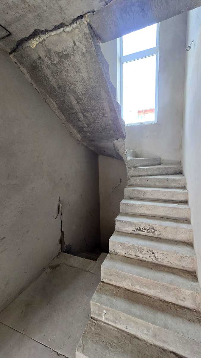 1871404451427217