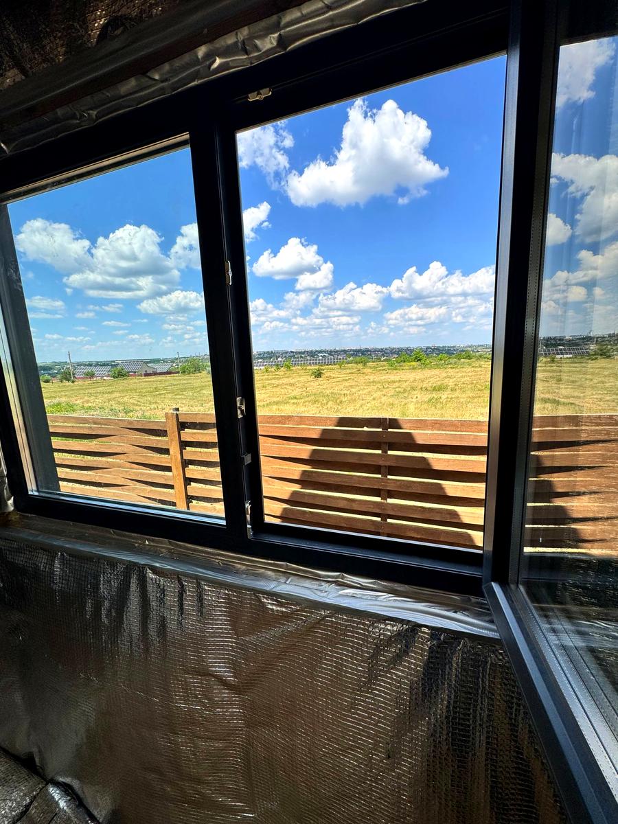 1871404671333215