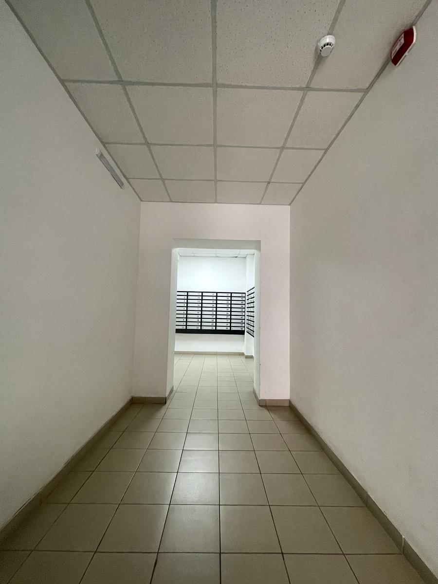 1871413654136986