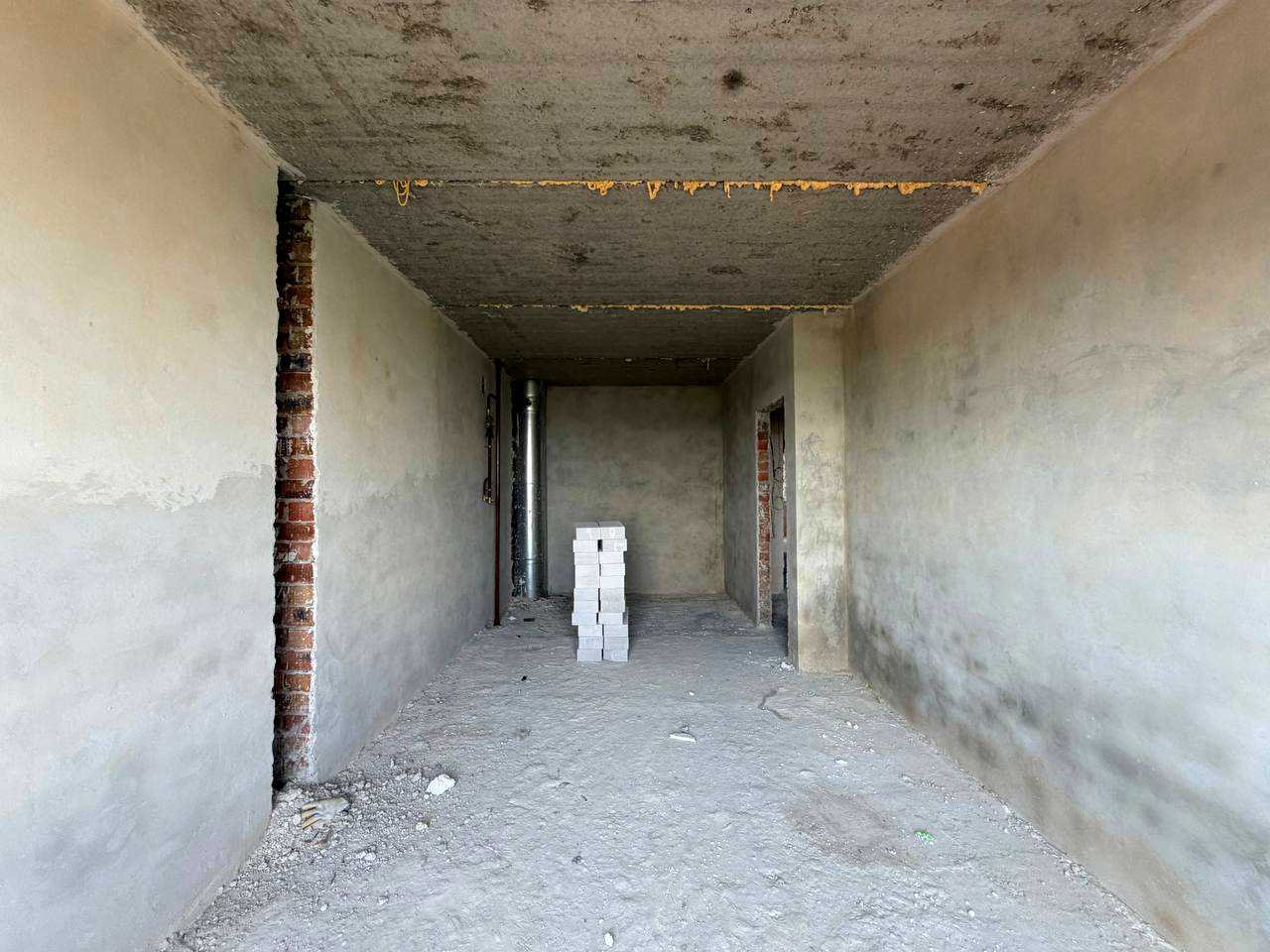 1871415375478615