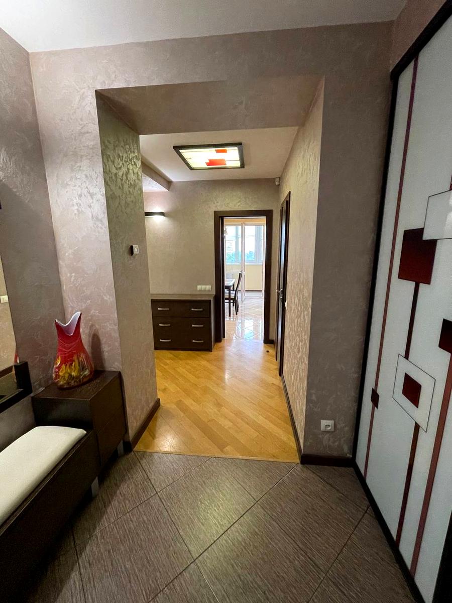1871418468337007