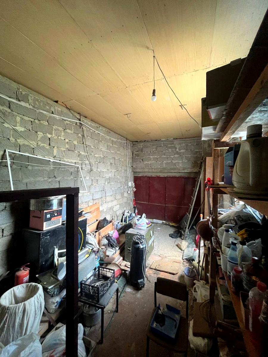 1871421132730049