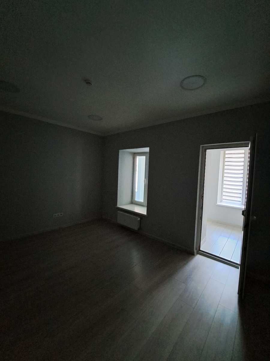 1871423711929357