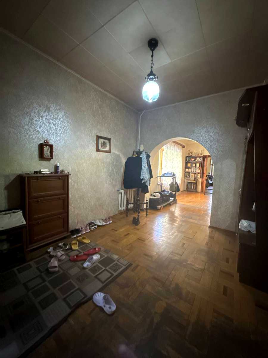 1871427530378392
