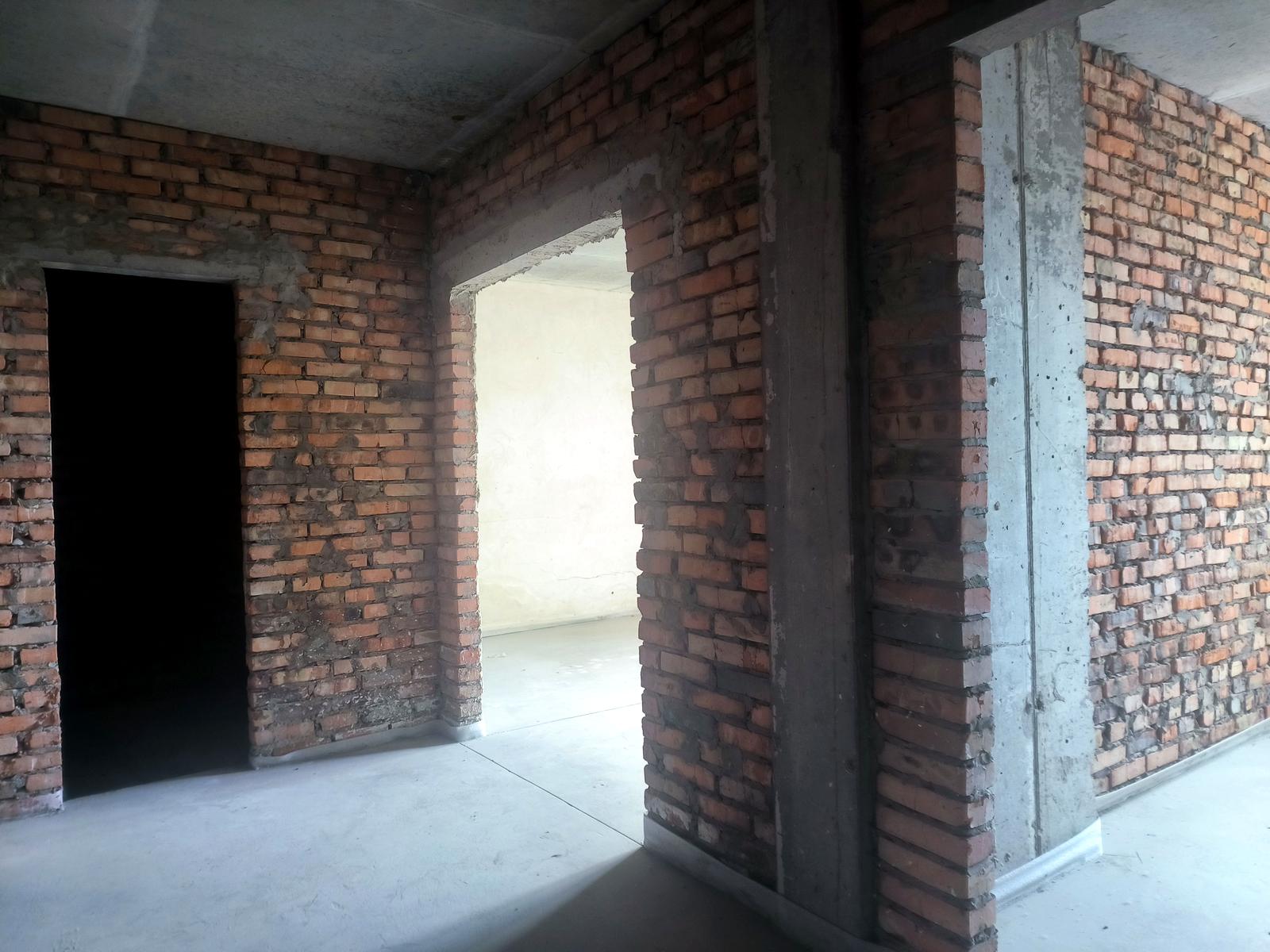1871428557136897