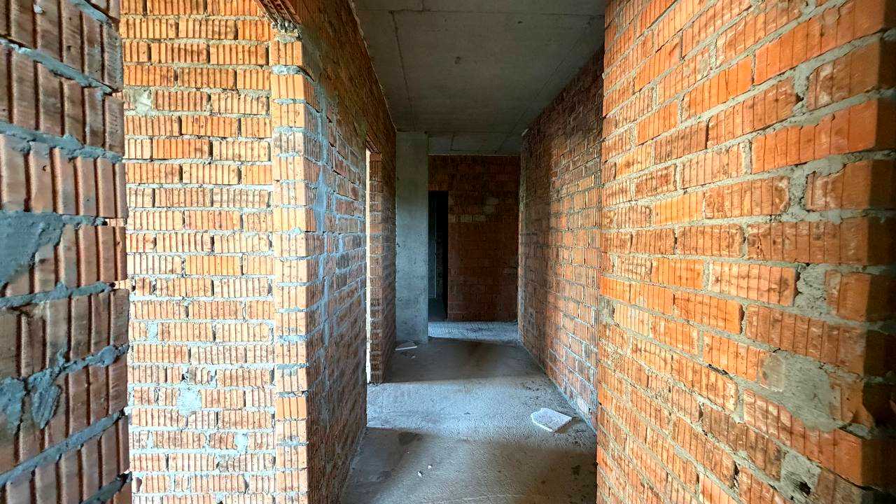 1871437137392046
