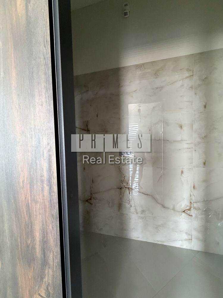 1871489825083759