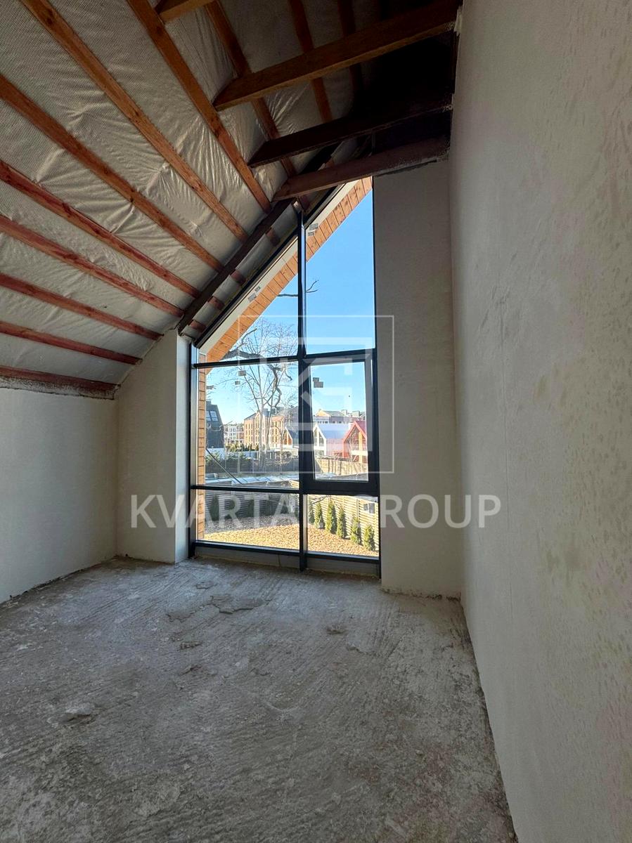 1871492155788331
