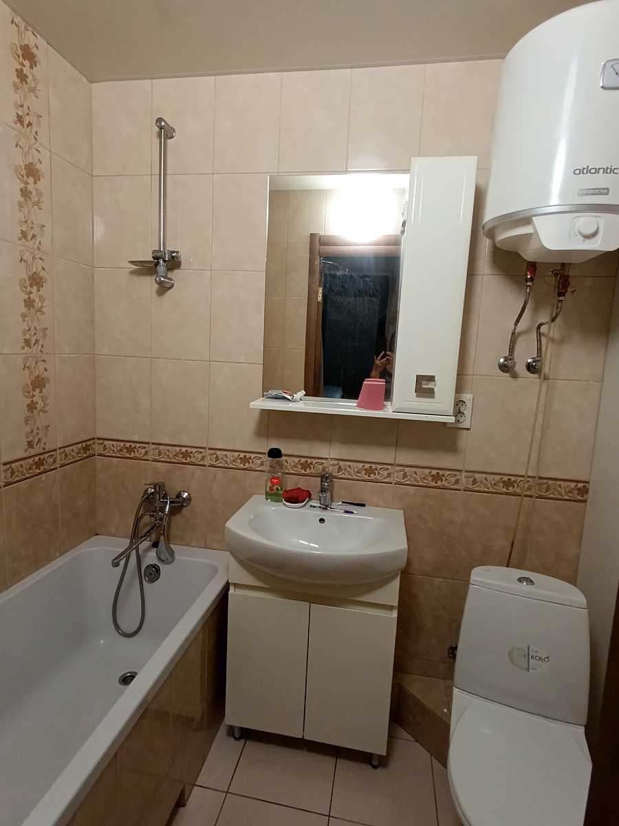 1871497723810731