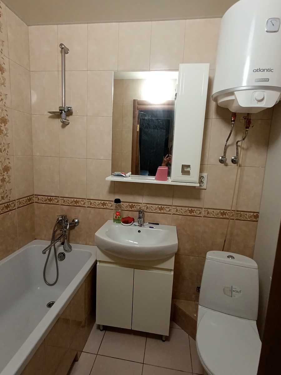 1871497727349223