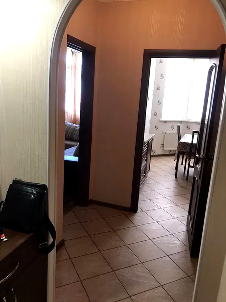 1871498708054234