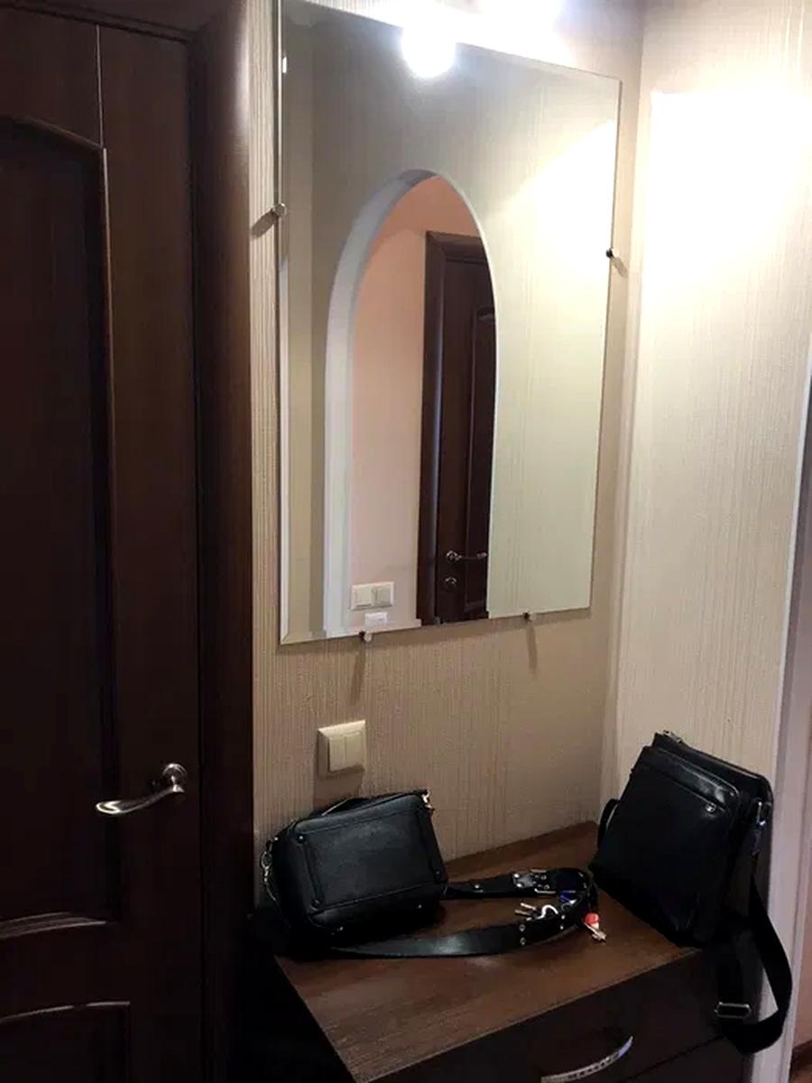 1871498708974002