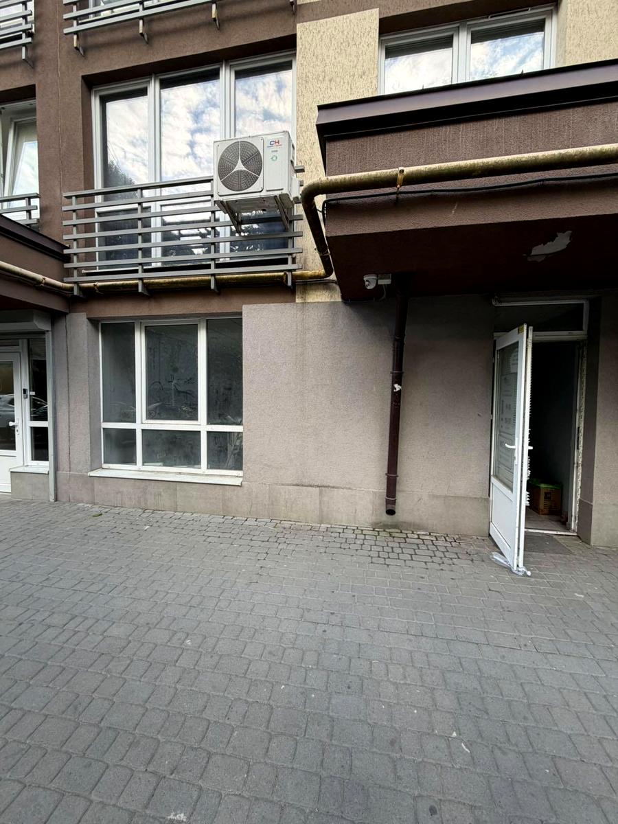 1871498977231151