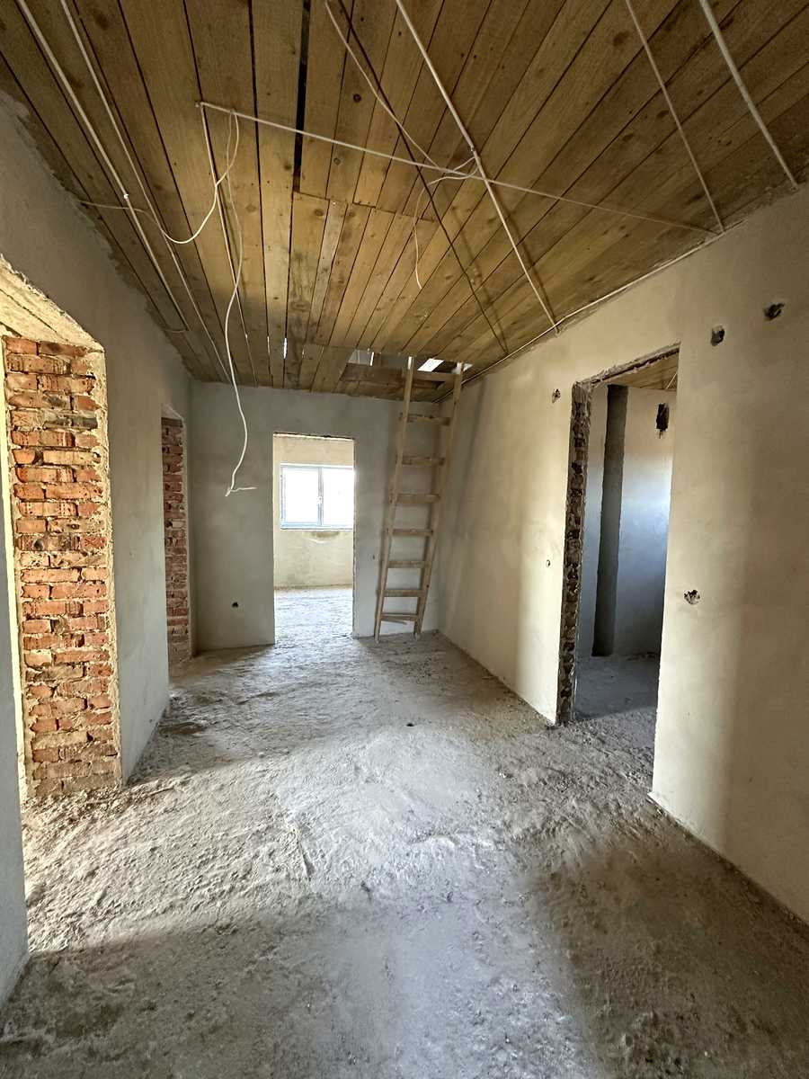 1871499085636012