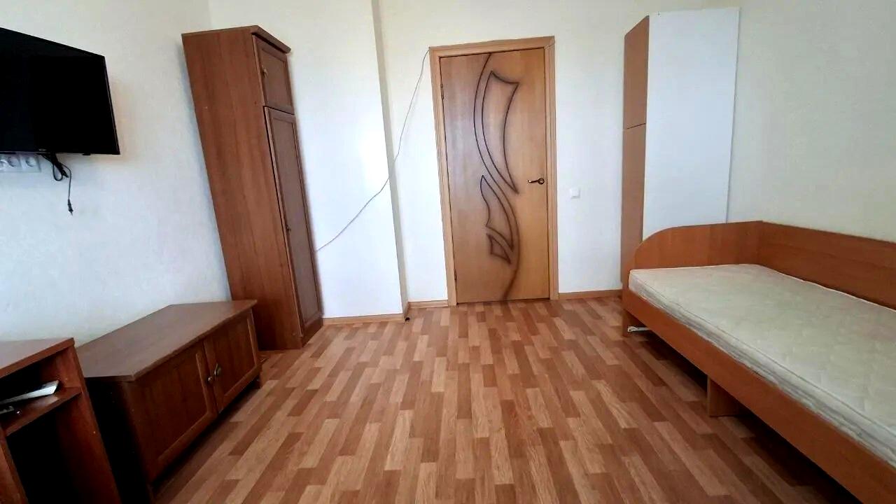 1871500351393732