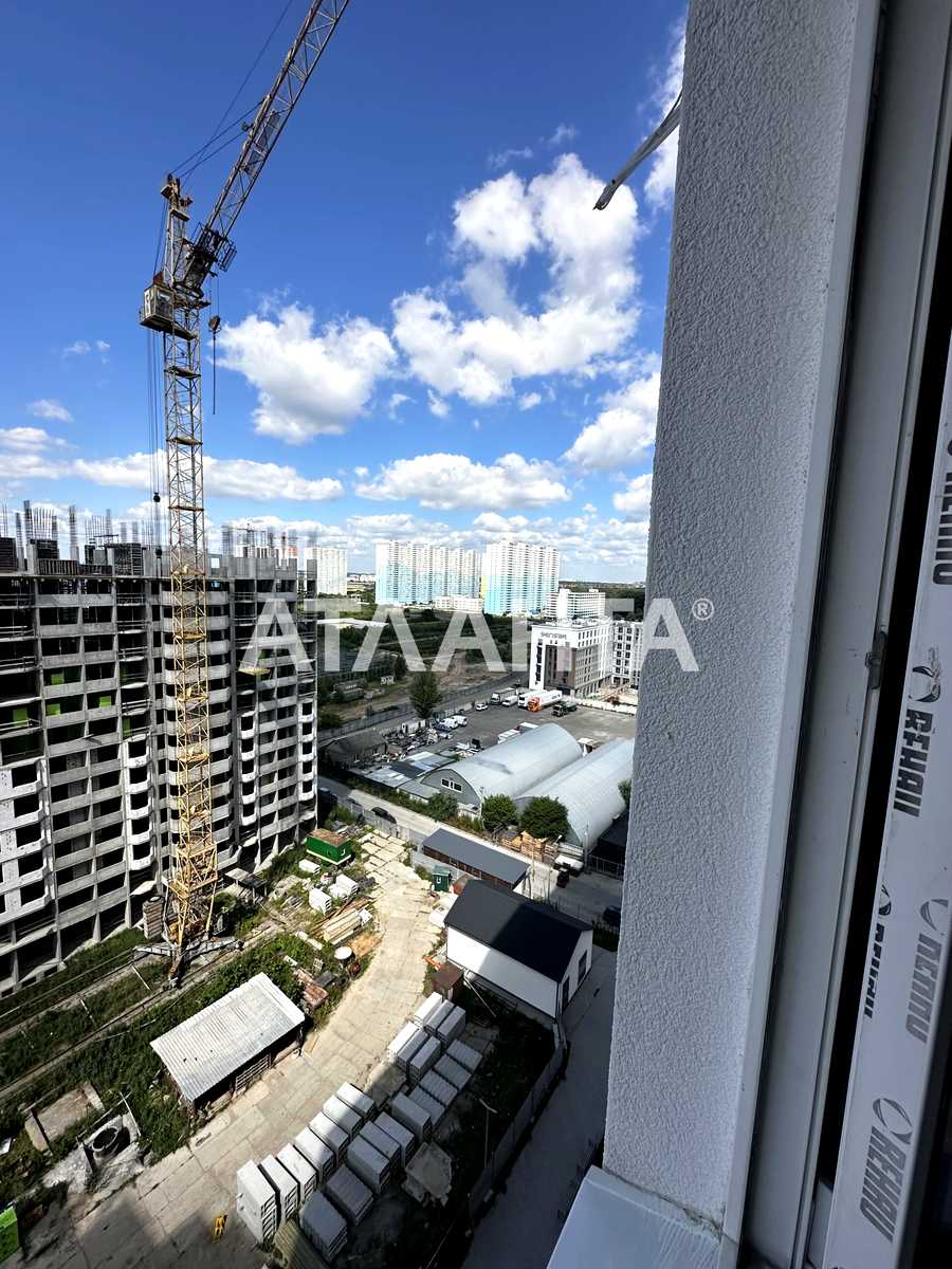 1871507807222577