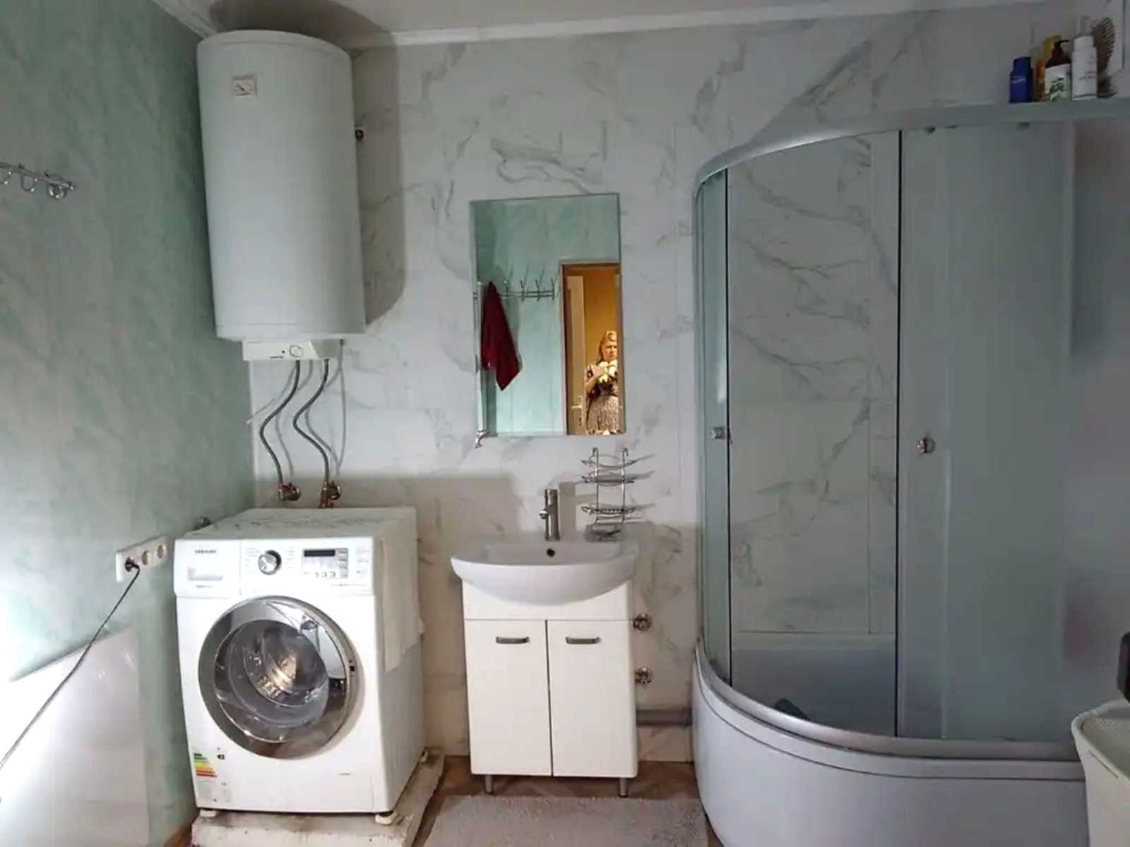 1871508011389677