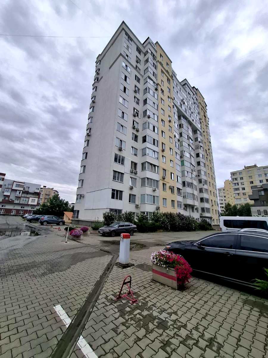 1871512773887461