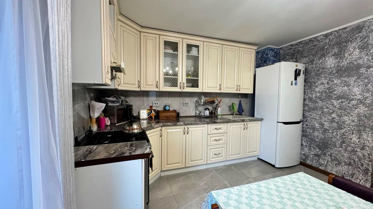 1871515702895537