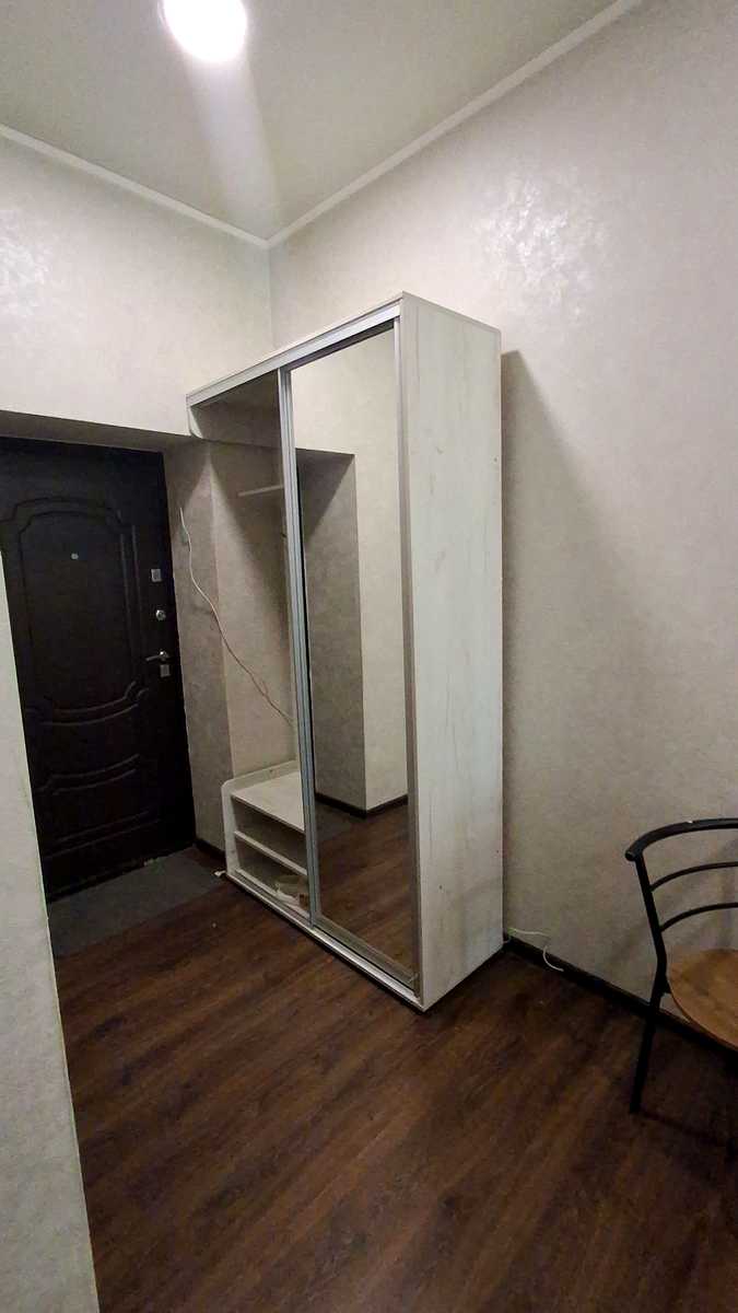 1871523993838172
