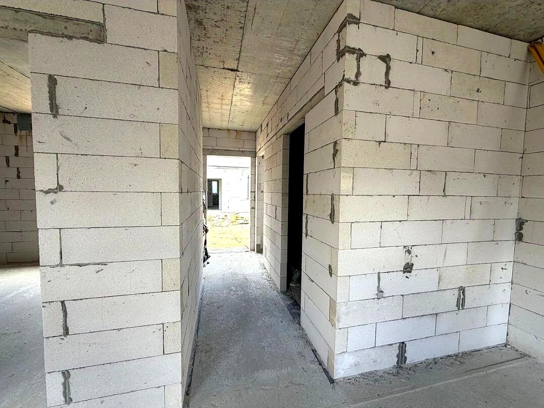 1871524369984550