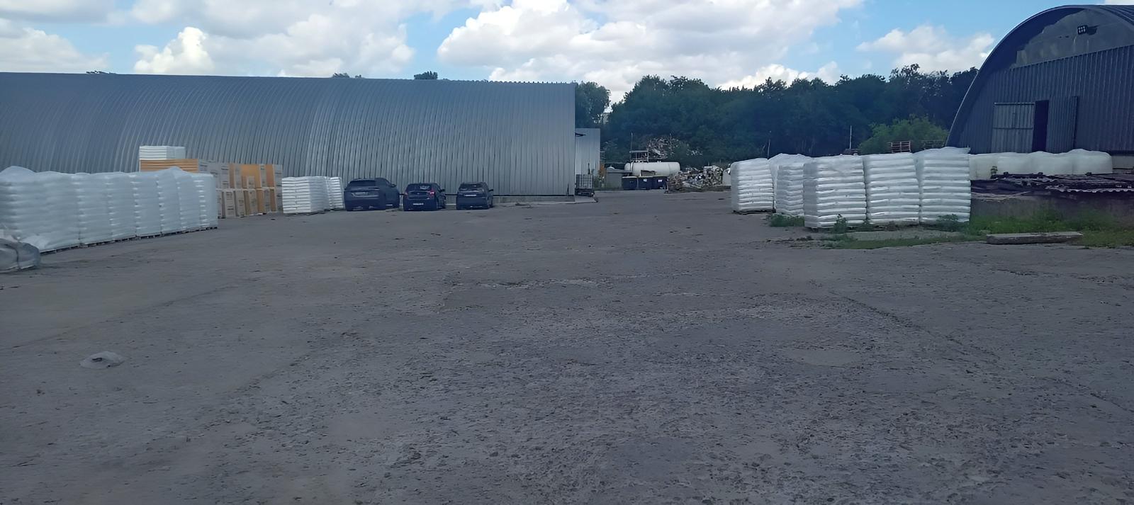 1871537594100627