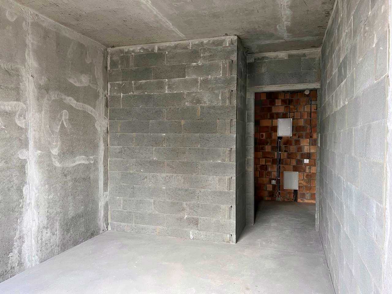 1871579787465056