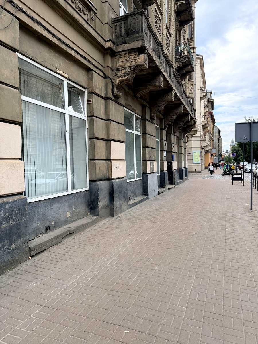 1871582863296546