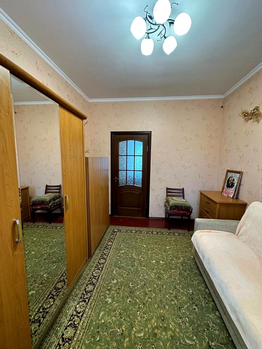 1871585360777044