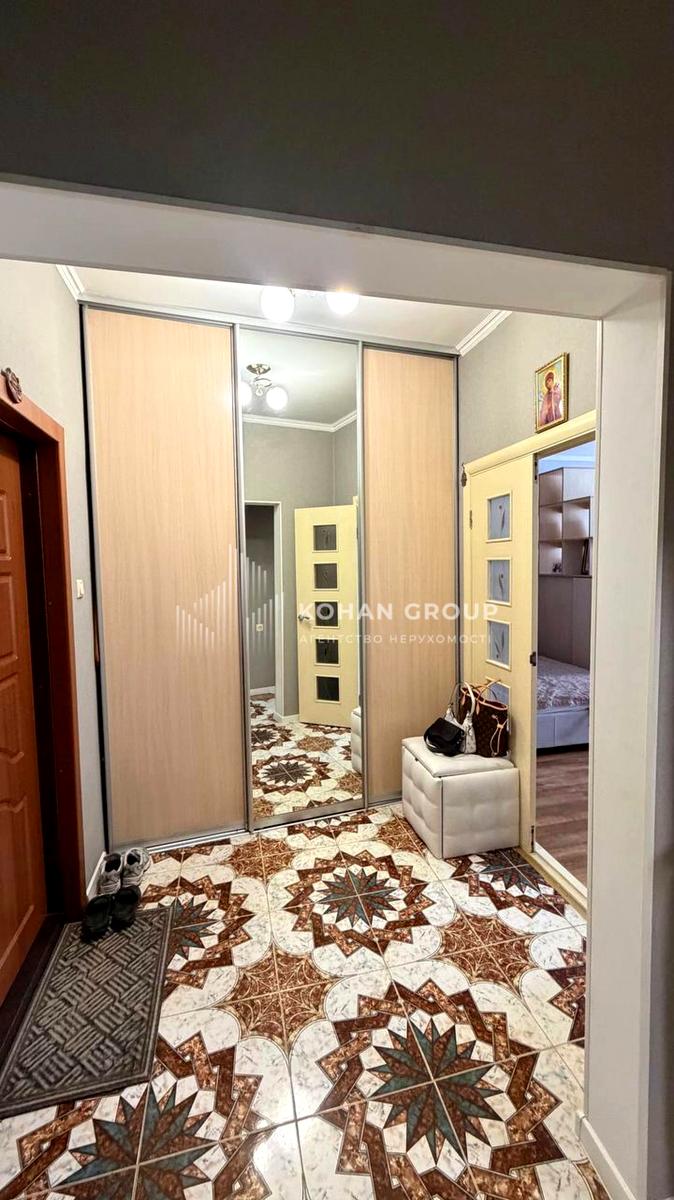 1871586636246014