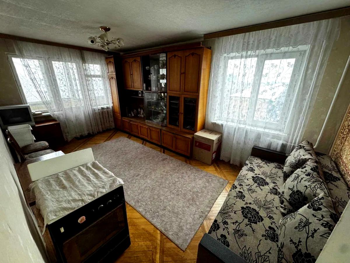 1871587100441510