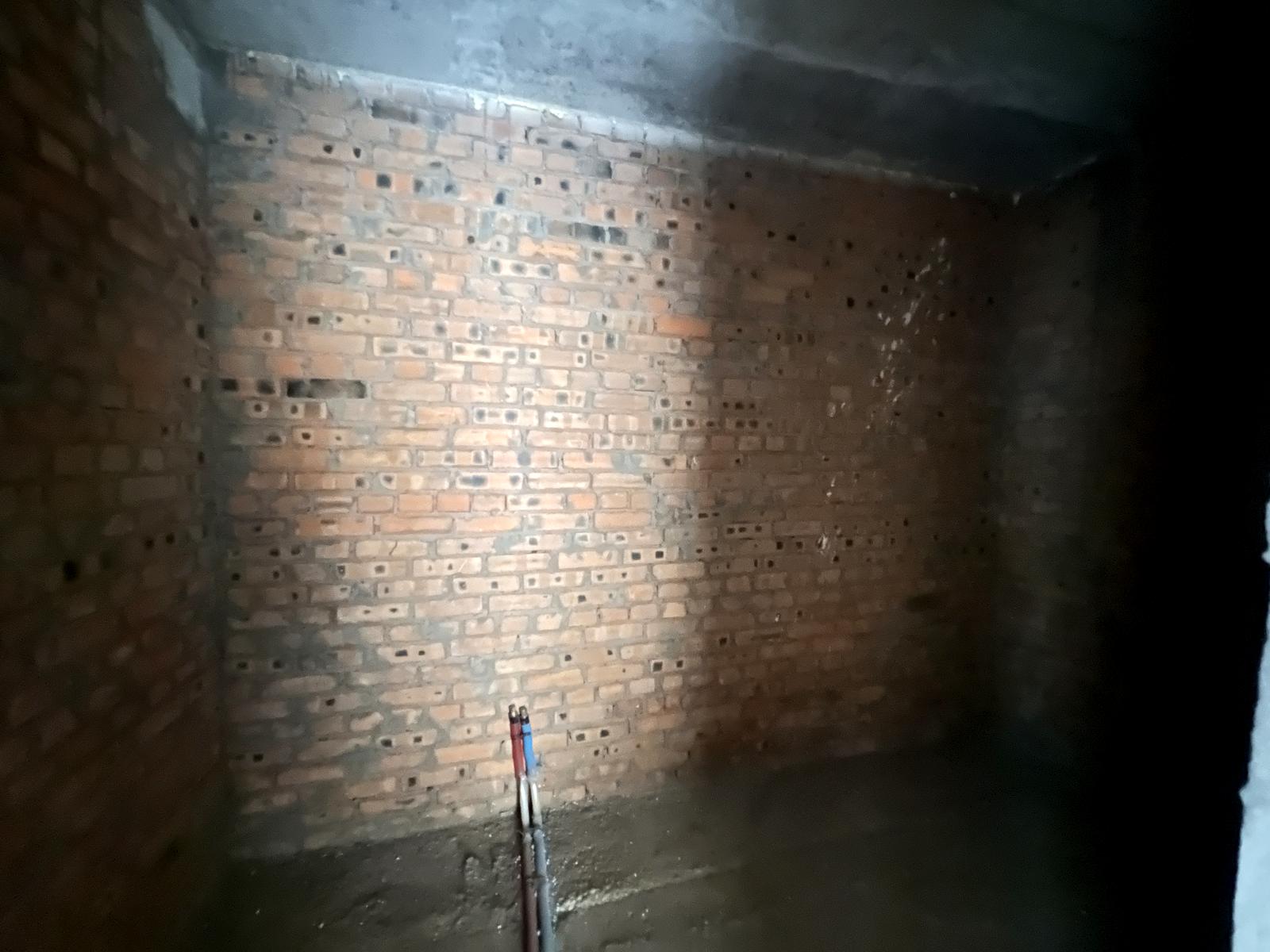 1871587162847999