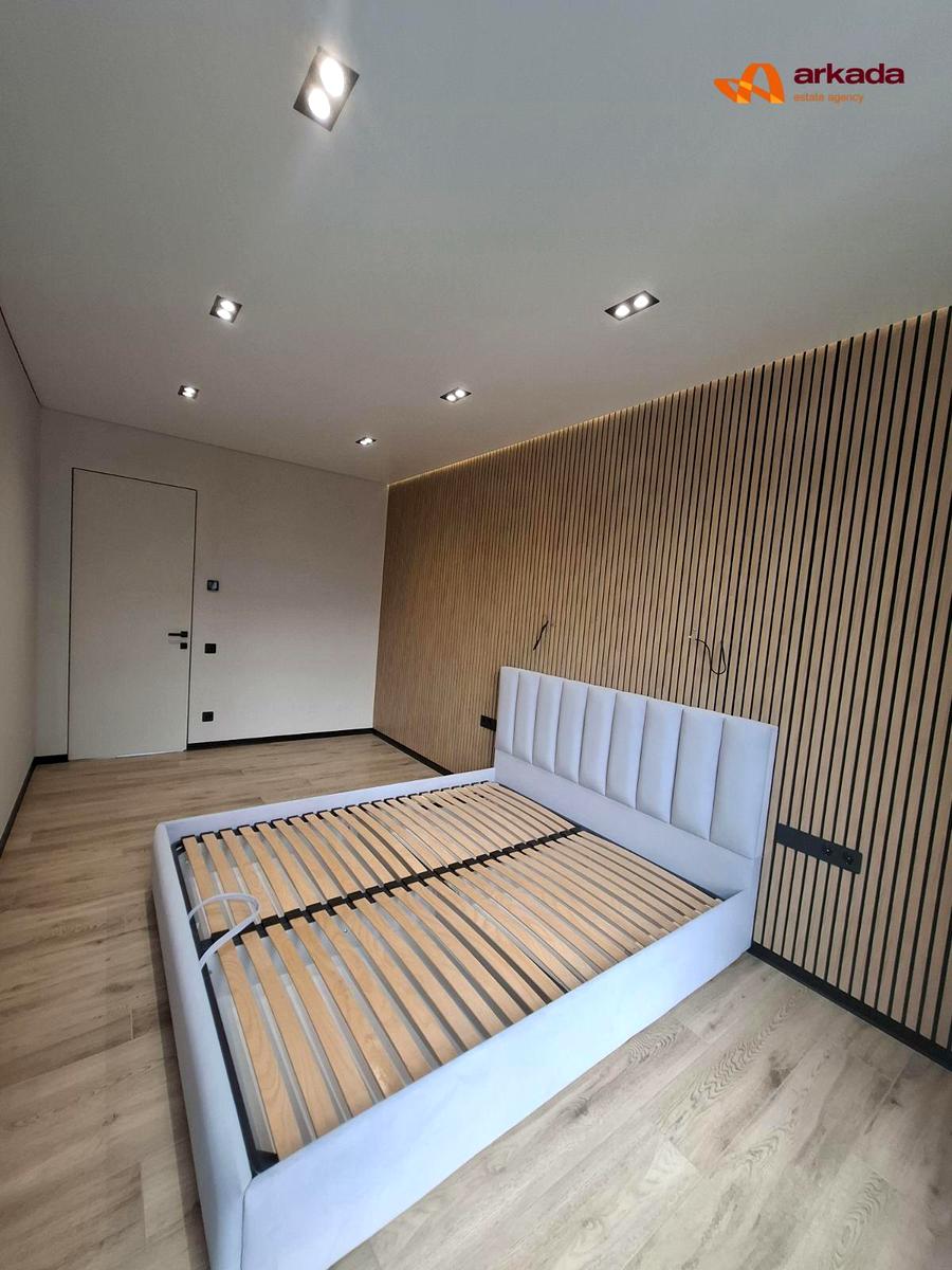 1871590088850943