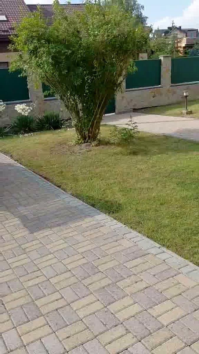 1871592639658772