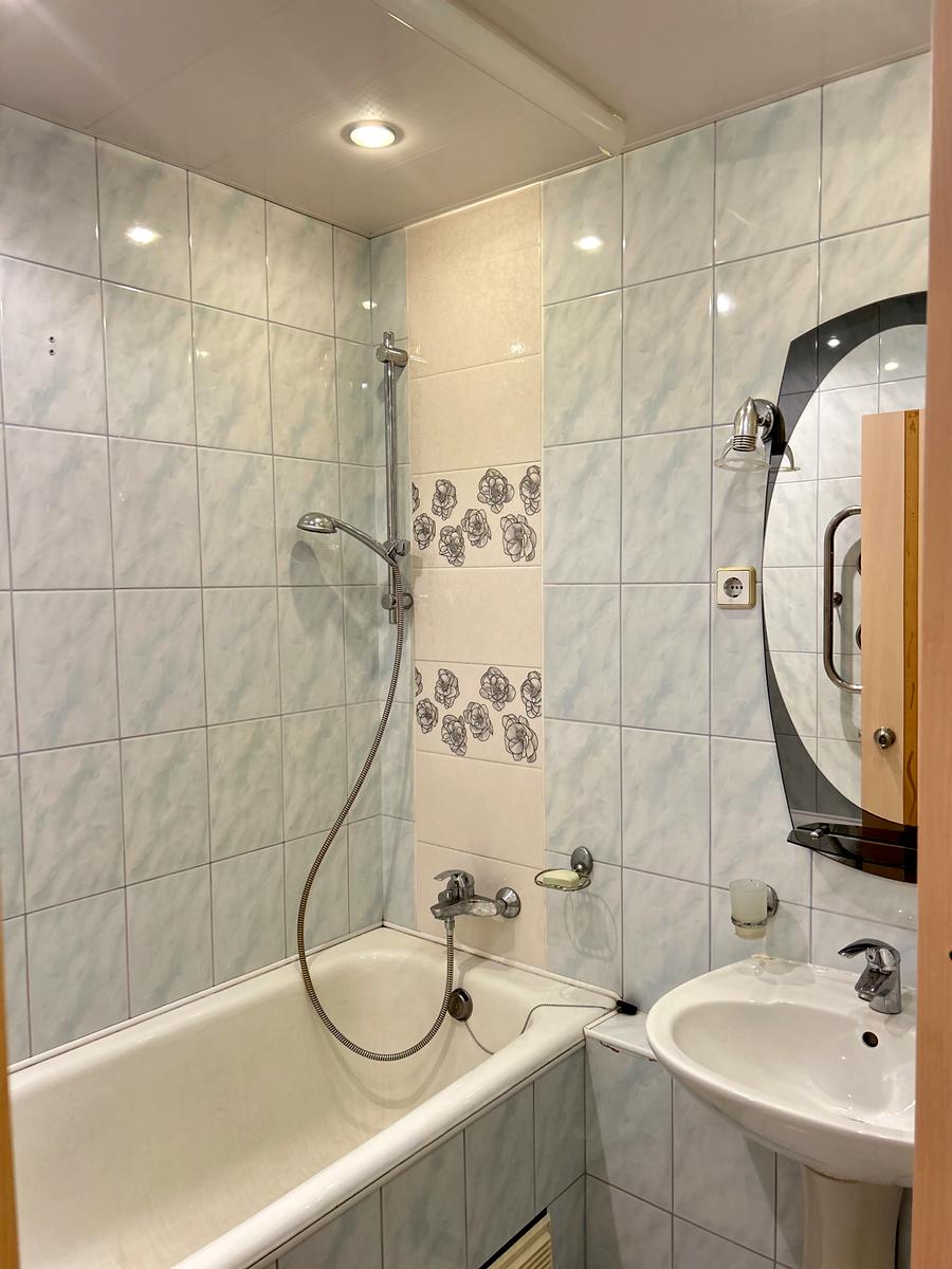 1871592879151014