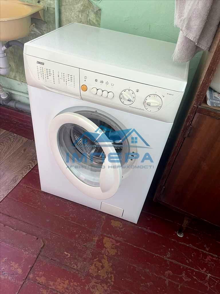 1871594360866735