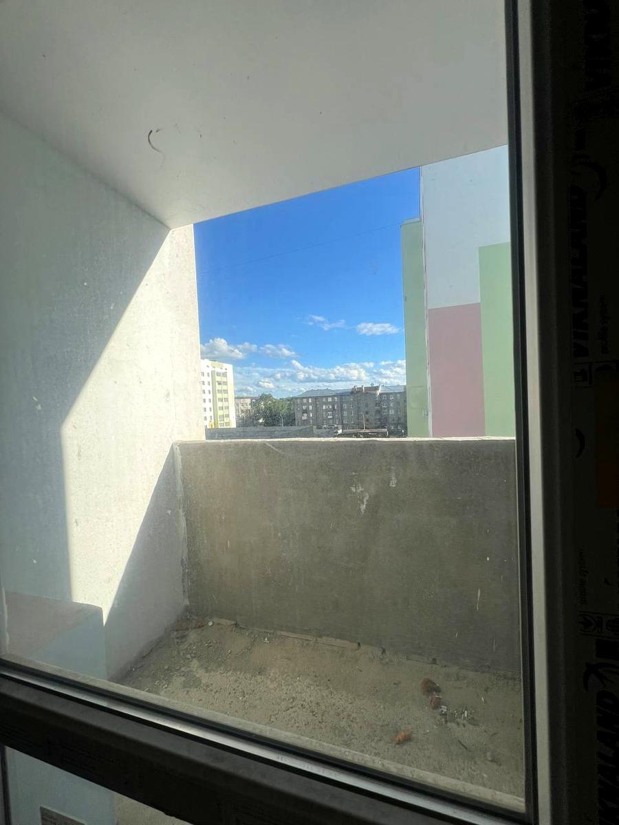1871595853346320